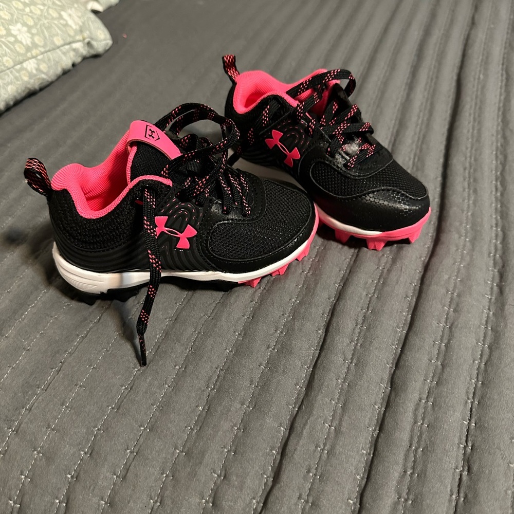 Under Armour Kids Black and Pink Athletic Cleats